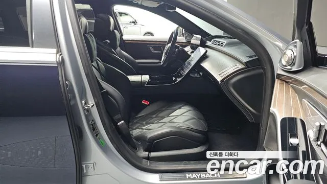 Mercedes-Benz S-Class — Фото автомобиля 21