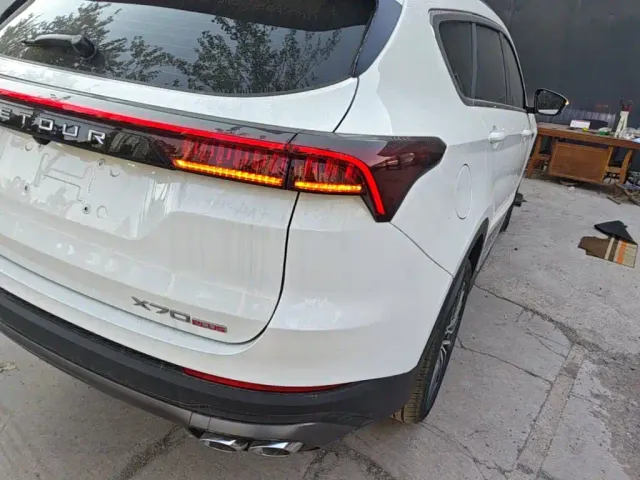 Jetour X70 Plus — Фото автомобиля 7