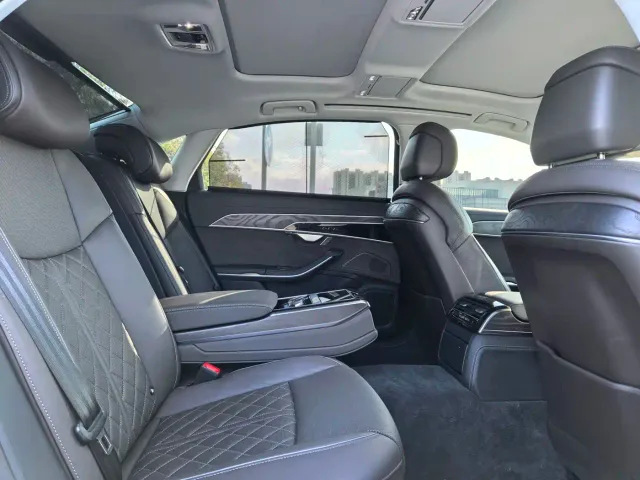 Audi A8 — Фото автомобиля 13