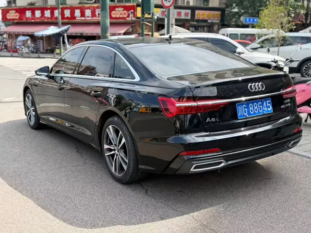 Audi A6L — Фото автомобиля 3