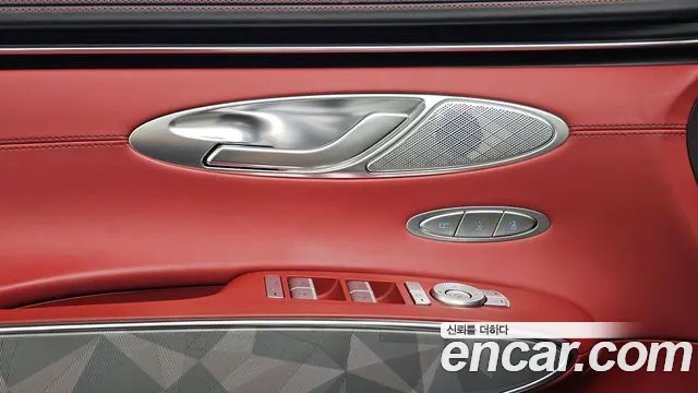 Genesis GV70 — Фото автомобиля 29