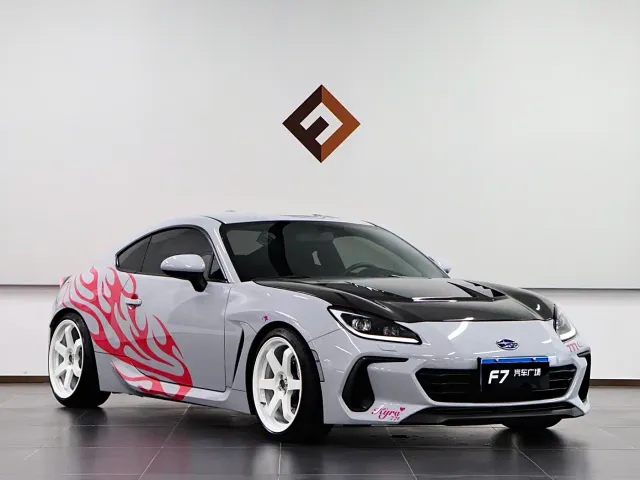 Subaru BRZ — Фото автомобиля 3