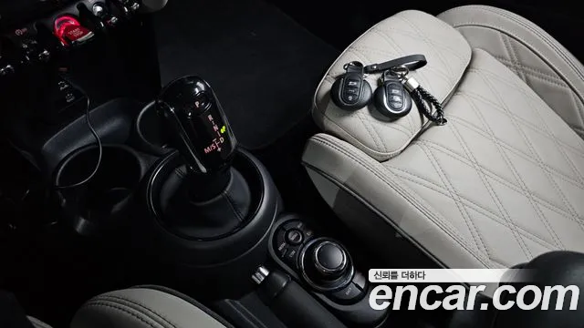 MINI Cooper — Фото автомобиля 12