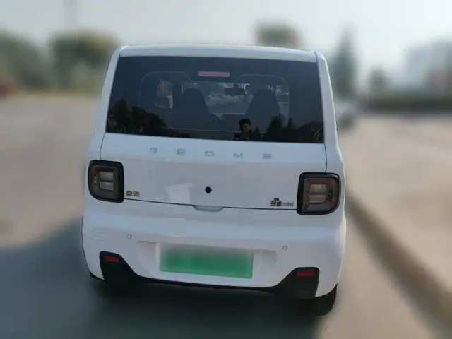 Geely Panda — Фото автомобиля 3