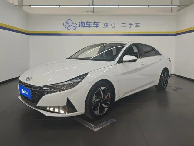 Фотография автомобиля — Hyundai Elantra