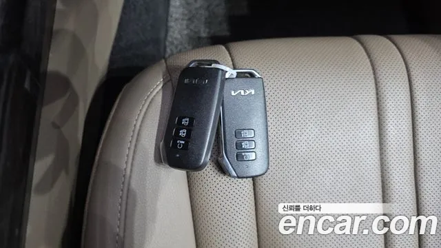 Kia K8 — Фото автомобиля 22