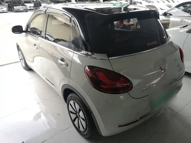 Wuling Bingo — Фото автомобиля 4