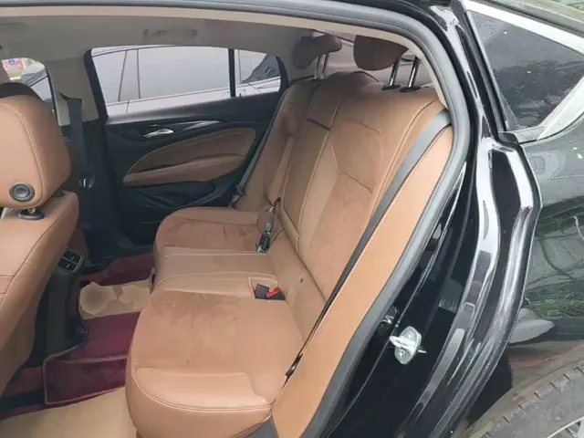 Buick Regal — Фото автомобиля 16