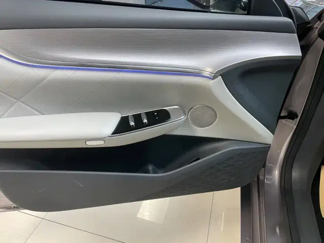 Changan Qiyuan A07 — Фото автомобиля 6