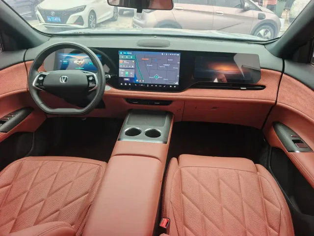 Changan CS75 Plus — Фото автомобиля 11