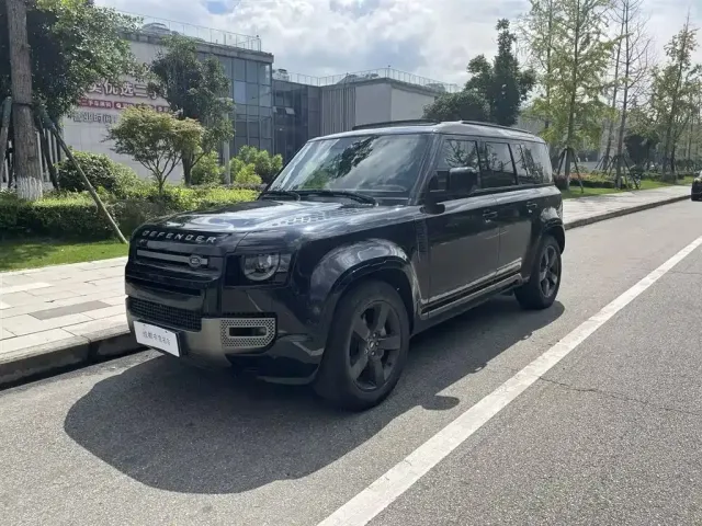 Фотография автомобиля — Land Rover Defender