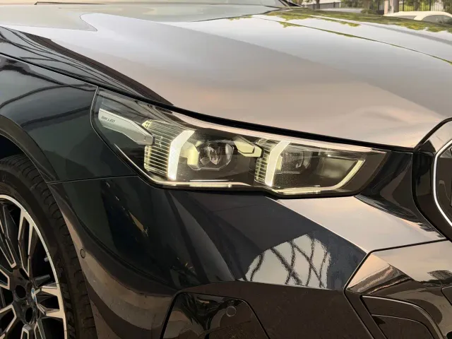 BMW 5 Series — Фото автомобиля 23