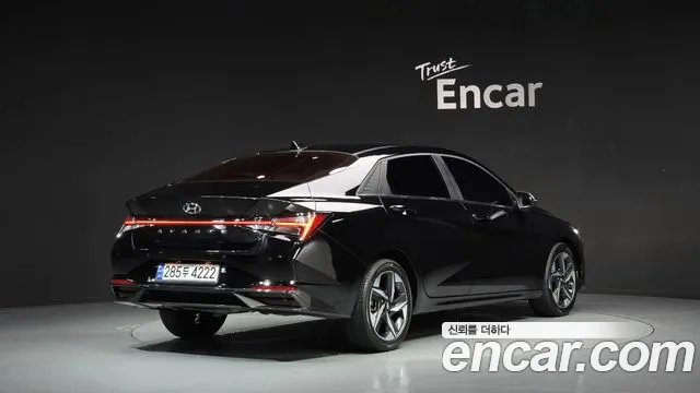 Hyundai Avante CN7 — Фото автомобиля 2