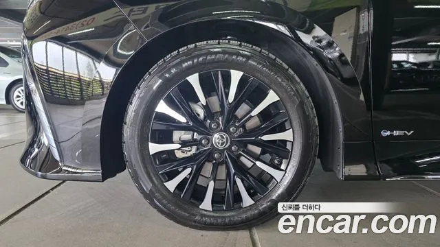 Toyota Alphard 4th Gen — Фото автомобиля 12