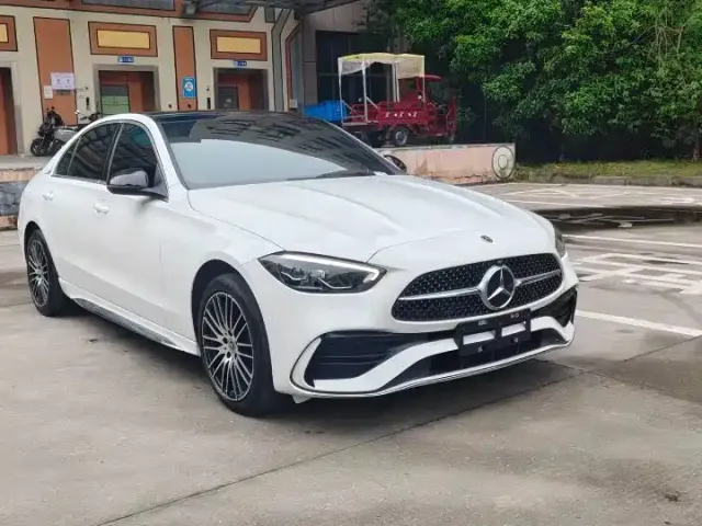 Mercedes-Benz C-Class — Фото автомобиля 3