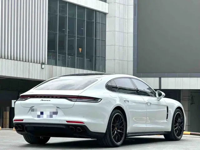 Porsche Panamera 2023 Panamera Executive Long Wheelbase 2.9T — Фото автомобиля 6