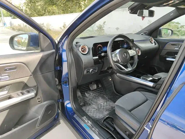 Mercedes-Benz EQA — Фото автомобиля 15