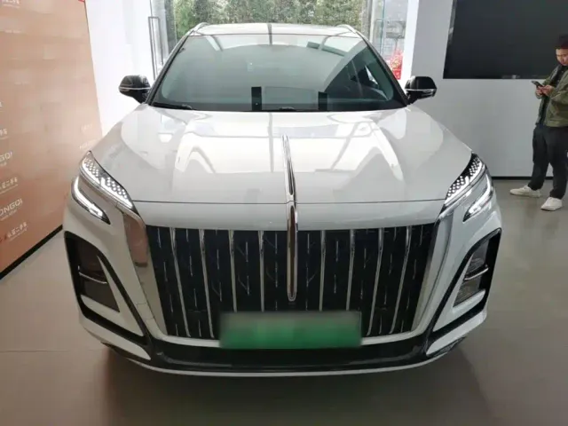 Hongqi HS3 PHEV — Фото автомобиля 2