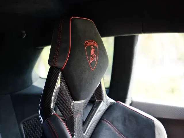Lamborghini Huracan — Фото автомобиля 14