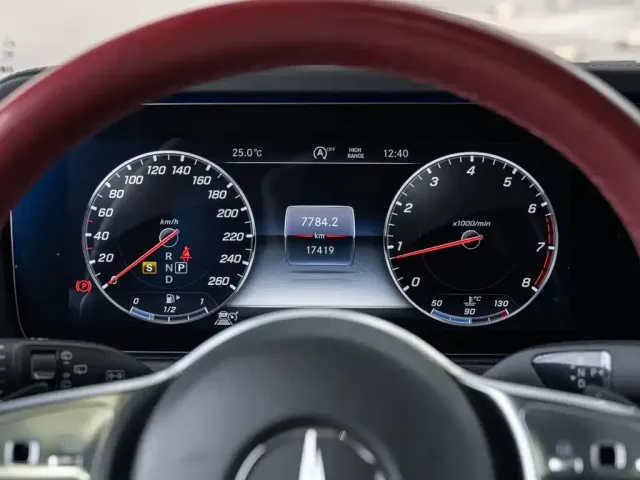 Mercedes-Benz G-Class — Фото автомобиля 13