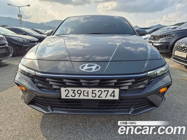 Фотография автомобиля — Hyundai Avante CN7