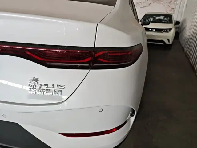 BYD Qin PLUS — Фото автомобиля 7