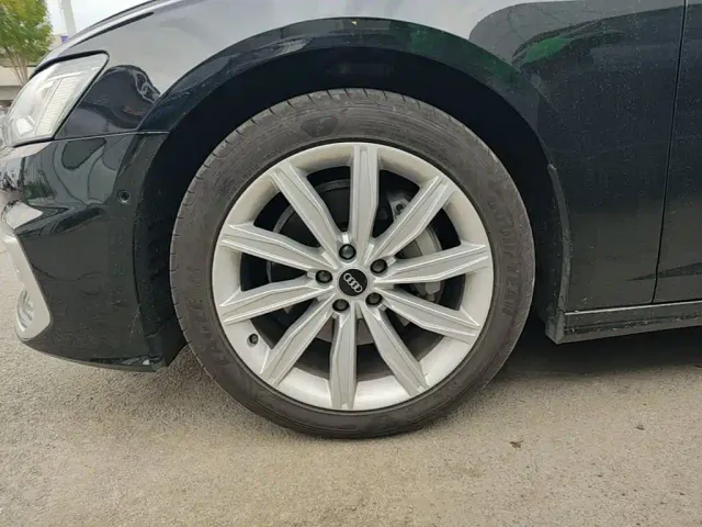 Audi A6L — Фото автомобиля 21