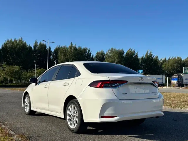 Toyota Corolla — Фото автомобиля 6
