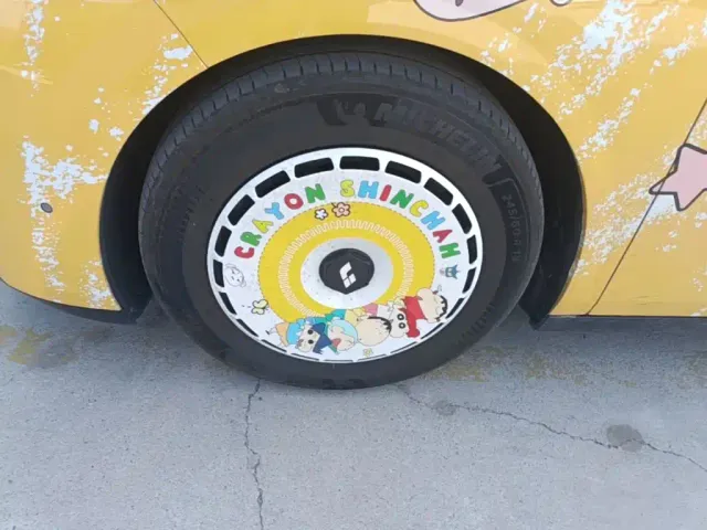 Li Auto MEGA — Фото автомобиля 22