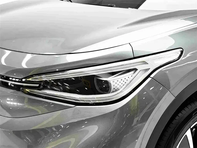 Volkswagen ID.4 X — Фото автомобиля 4