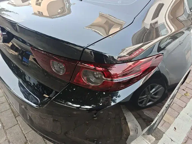 Mazda Axela — Фото автомобиля 7