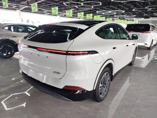 Xpeng G6 — Фото автомобиля 6