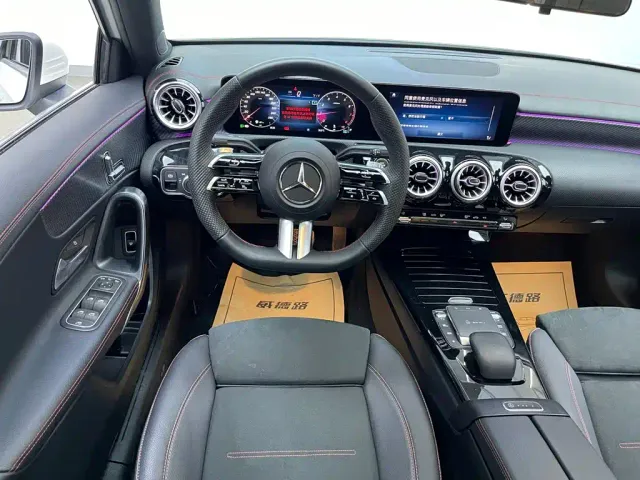 Mercedes-Benz A-Class — Фото автомобиля 24