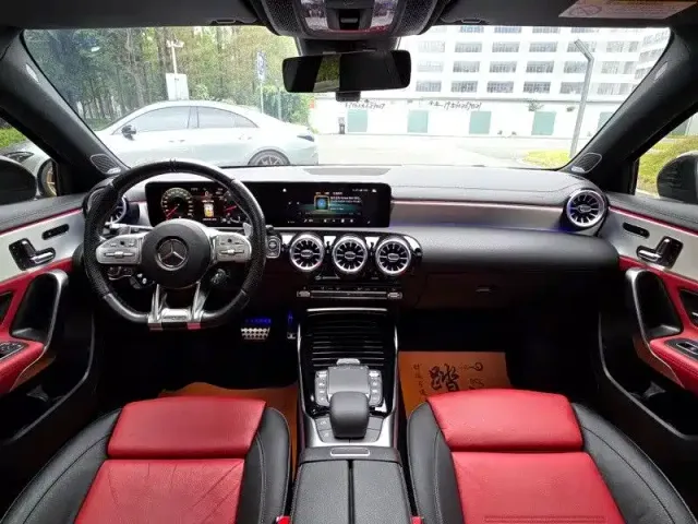 Mercedes-Benz A-Class AMG — Фото автомобиля 4
