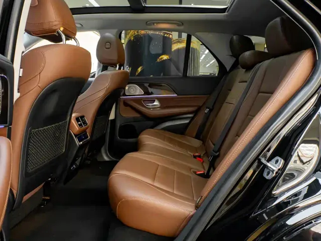 Mercedes-Benz GLE-Class — Фото автомобиля 30