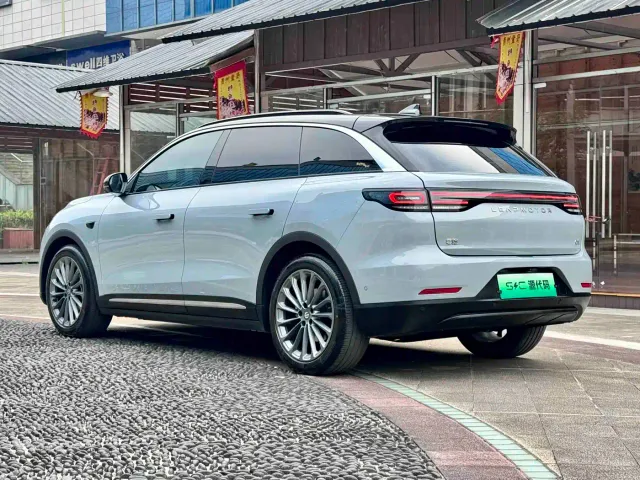 Leapmotor C11 — Фото автомобиля 19