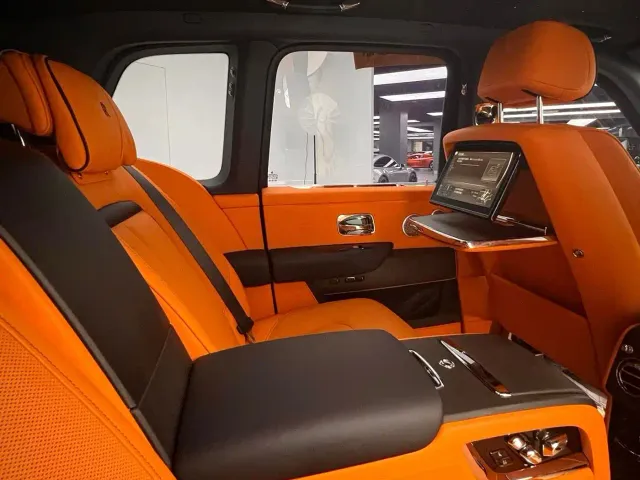 Rolls-Royce Cullinan — Фото автомобиля 6