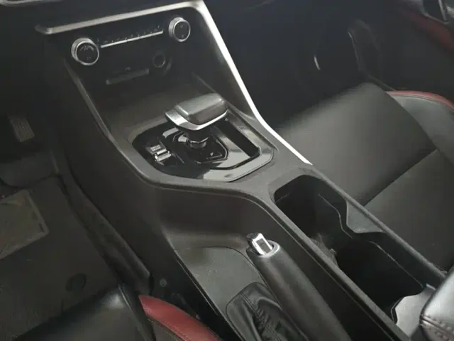 Geely Binyue — Фото автомобиля 13
