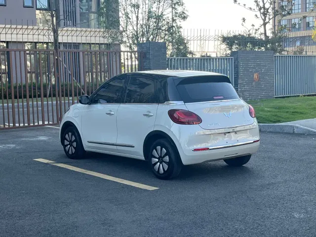 Wuling Bingo — Фото автомобиля 9