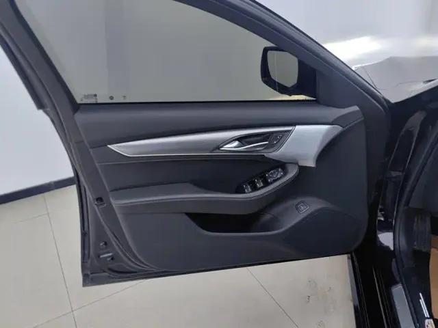 Cadillac CT5 — Фото автомобиля 7