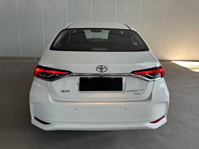 Toyota Corolla — Фото автомобиля 5