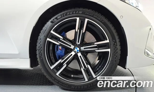 BMW 3 Series — Фото автомобиля 6