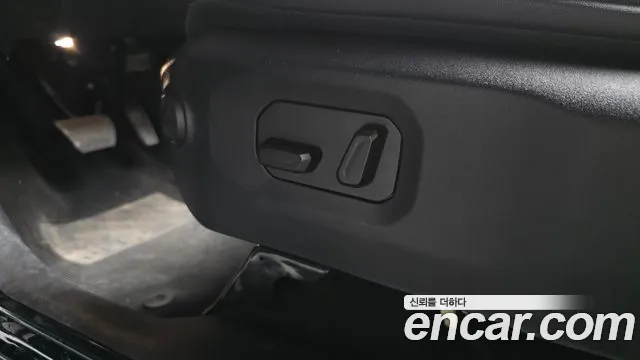 Jeep Wrangler JL — Фото автомобиля 24