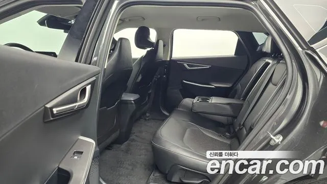 Kia EV6 — Фото автомобиля 12