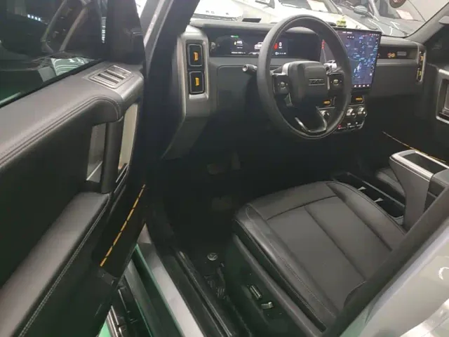 iCAR V23 — Фото автомобиля 15