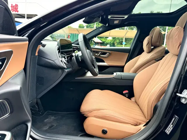Mercedes-Benz E-Class — Фото автомобиля 7