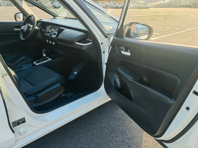 Honda Fit — Фото автомобиля 14