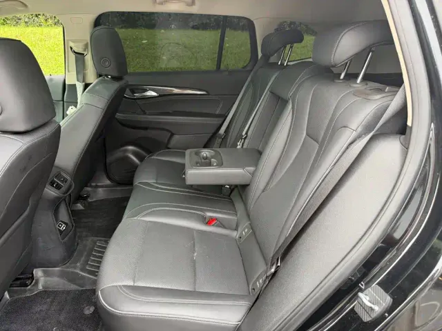 Buick Envision Plus — Фото автомобиля 12