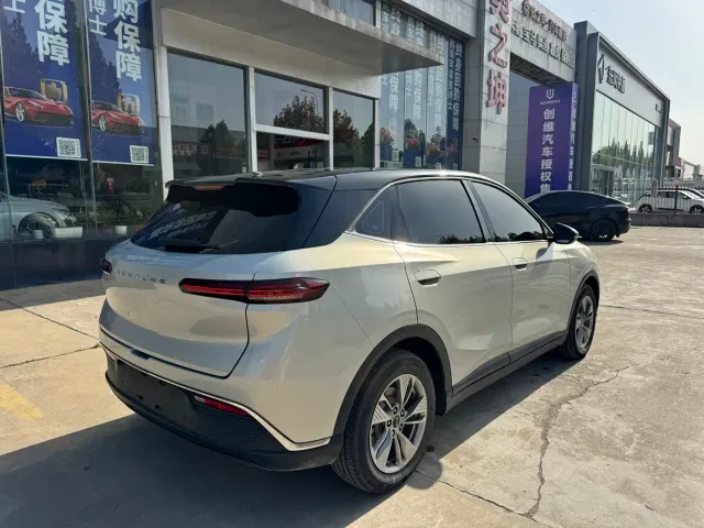 Bestune Yueyi 03 — Фото автомобиля 16