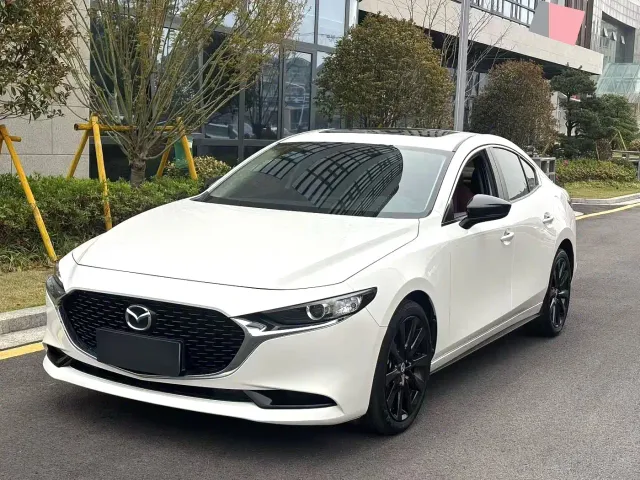 Фотография автомобиля — Mazda Axela